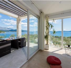 Luxury 5 Bedroom Beachfront Villa near Dubrovnik, Sleeps 11-12